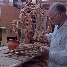 Taller de Dorado Nuestra Señora del Carmen servicio de restauración de pasos 5