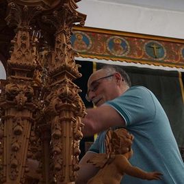 Taller de Dorado Nuestra Señora del Carmen servicio de restauración de pasos 12